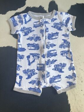 5/$20 Carter's White and Blue Construction Print Short Sleeve Romper